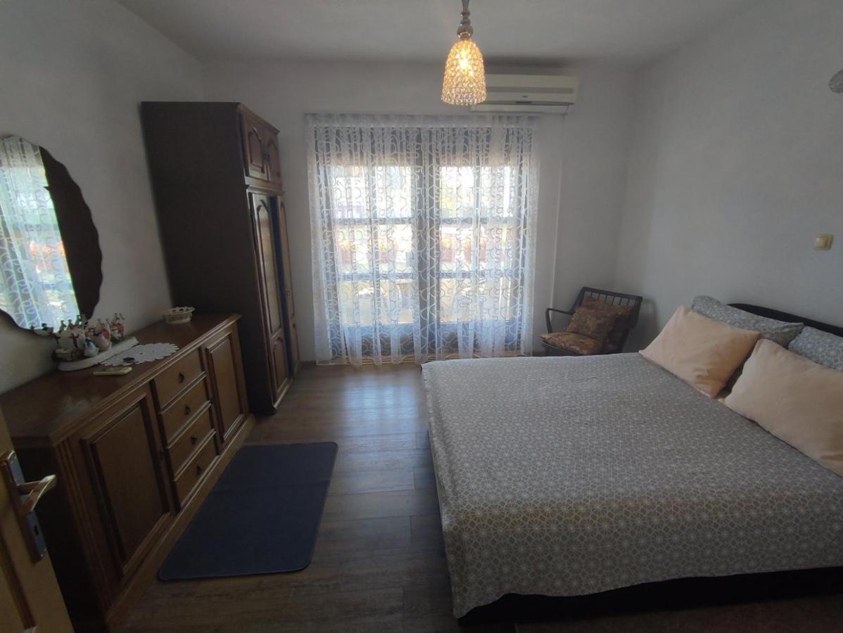 Apartman Hujic Apartamento Bihać Exterior foto