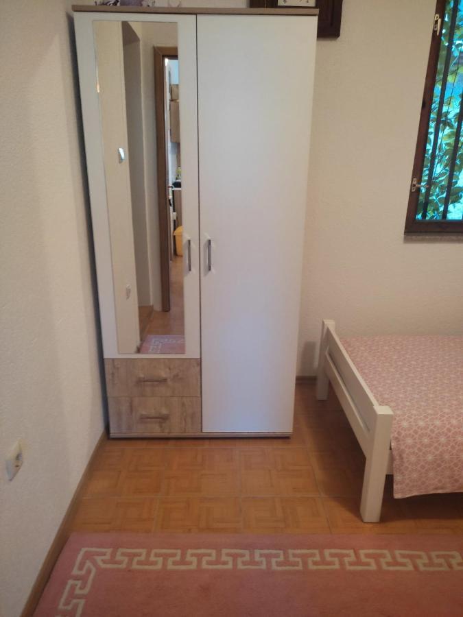 Apartman Hujic Apartamento Bihać Exterior foto